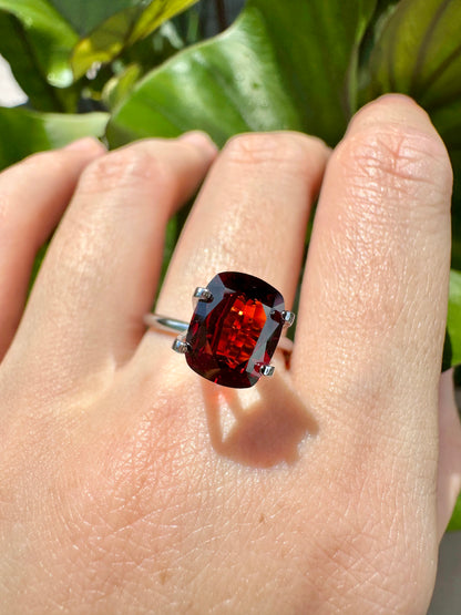 Natural Red Spessartine Garnet | 3.38 Carats