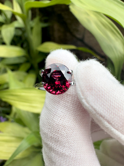 Natural Purplish Red Rhodolite Garnet | 3.55 Carats