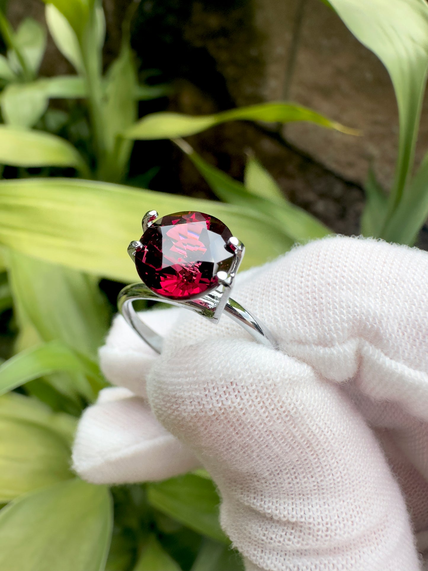 Natural Purplish Red Rhodolite Garnet | 3.55 Carats