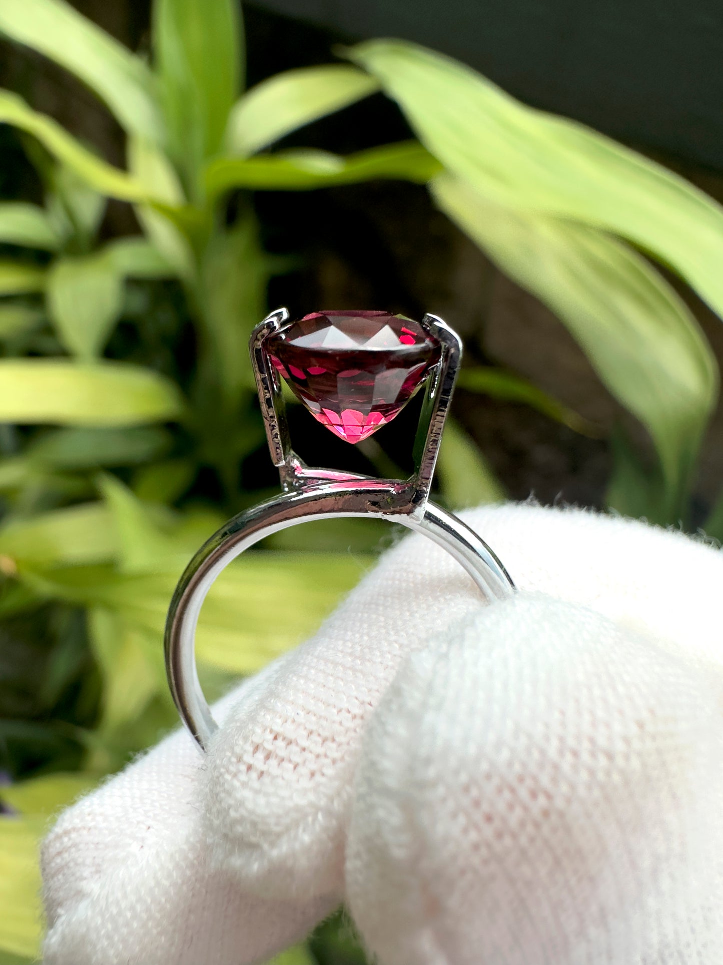 Natural Purplish Red Rhodolite Garnet | 3.55 Carats