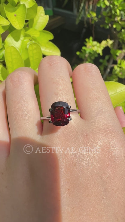 Natural Red Spessartine Garnet | 3.38 Carats