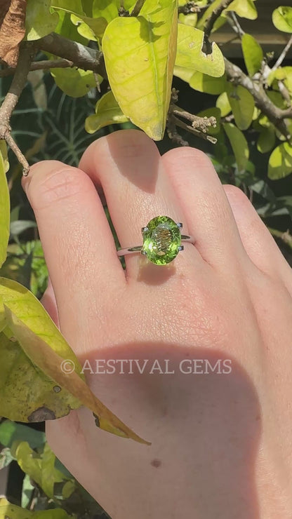 Natural Peridot｜2.66 Carats