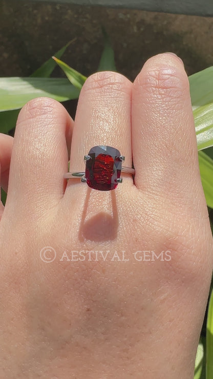 Natural Red Spessartine Garnet | 3.38 Carats